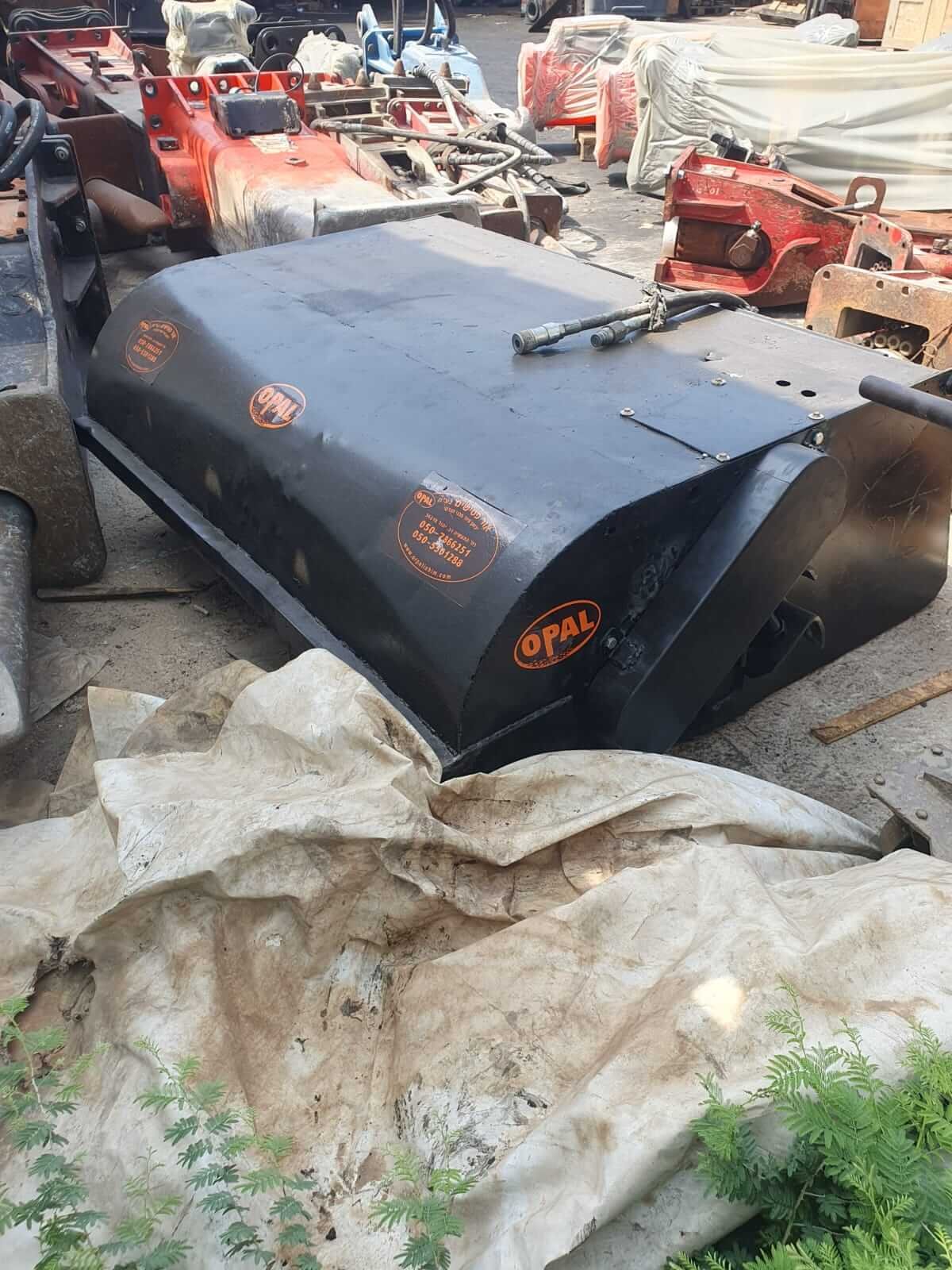 בובקט מטאטא יד 2