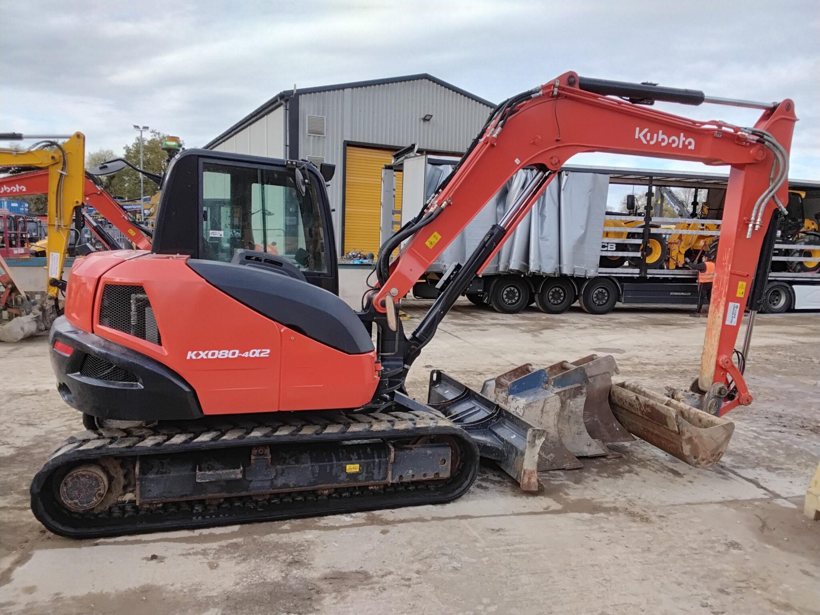 מיני מחפרון קובוטה יד 2